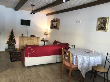 Фото номера Дом с 2 спальнями Дома для отпуска Holiday home Usadba Novoselitsa г. Novoselitsa 6