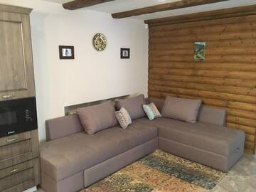 Фото номера Дом с 4 спальнями Дома для отпуска EcoLodge г. Novoselitsa 48